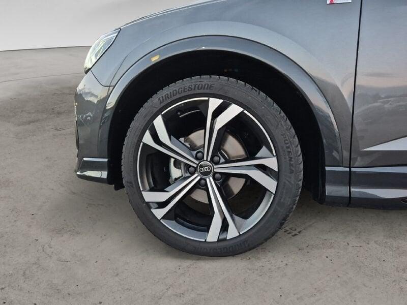 Audi Q3 Q3 40 TDI quattro S tronic S line edition