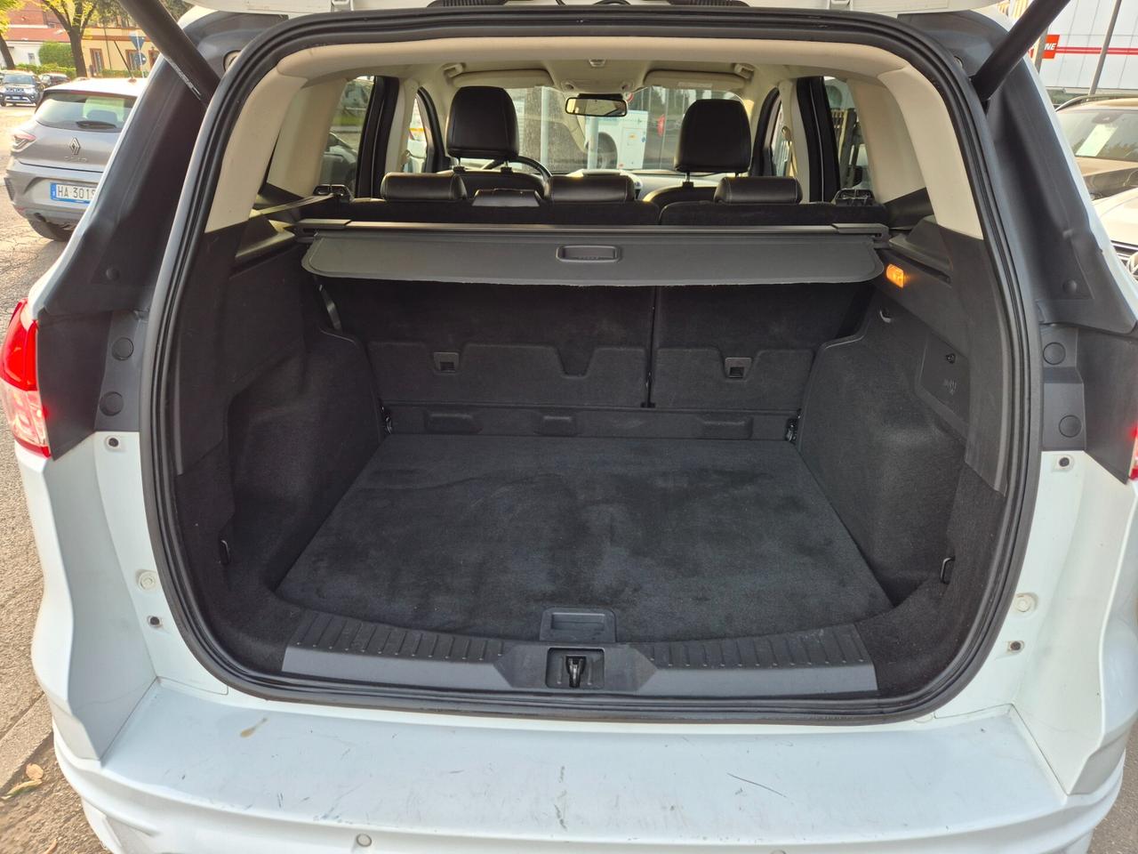 Ford Kuga 2.0 TDCI 150 CV S&S 4WD Powershift Titanium