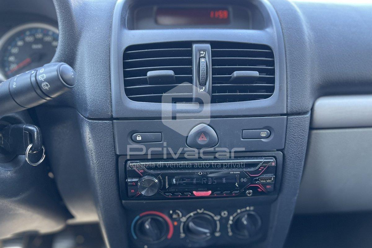 RENAULT Clio 1.2 16V cat 5 porte Luxe Privilège