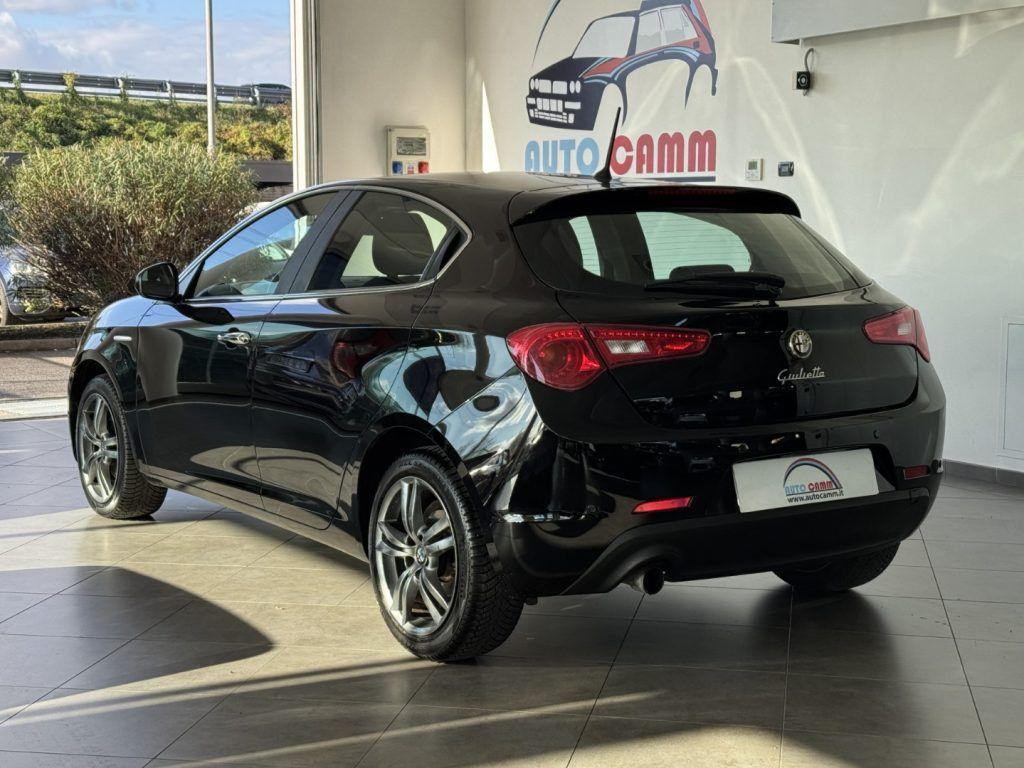 ALFA ROMEO Giulietta 1.4 Turbo 120 cv Distinctive Euro6 Neopatentati