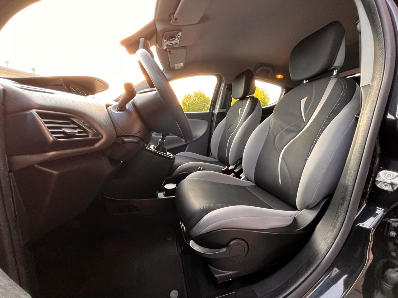 Lancia Ypsilon 1.3 MJT