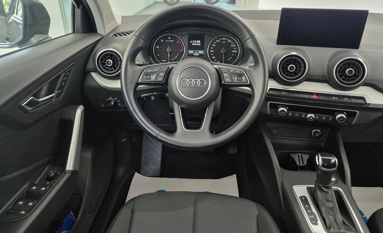 Audi Q2 30 TDI S tronic Identity Black