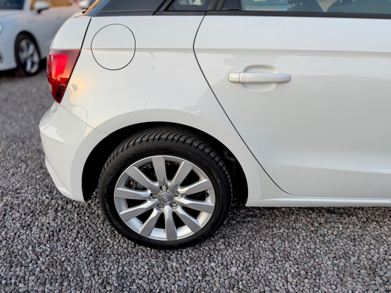 AUDI A1 SPORTBACK 1.4 TDI BI XENON LED NAVI