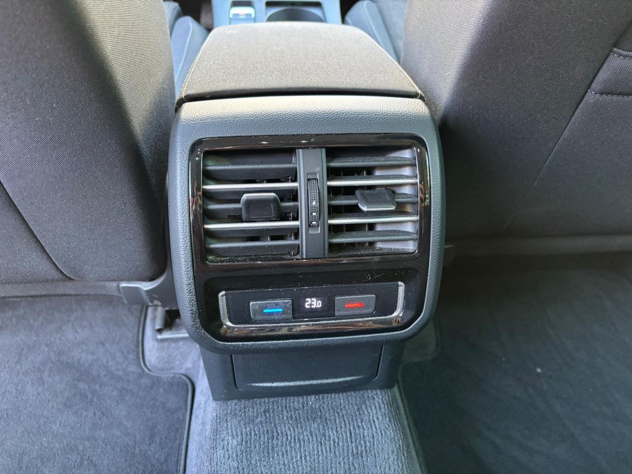 Volkswagen Passat Variant 2.0 TDI Business BlueMotion Tech.