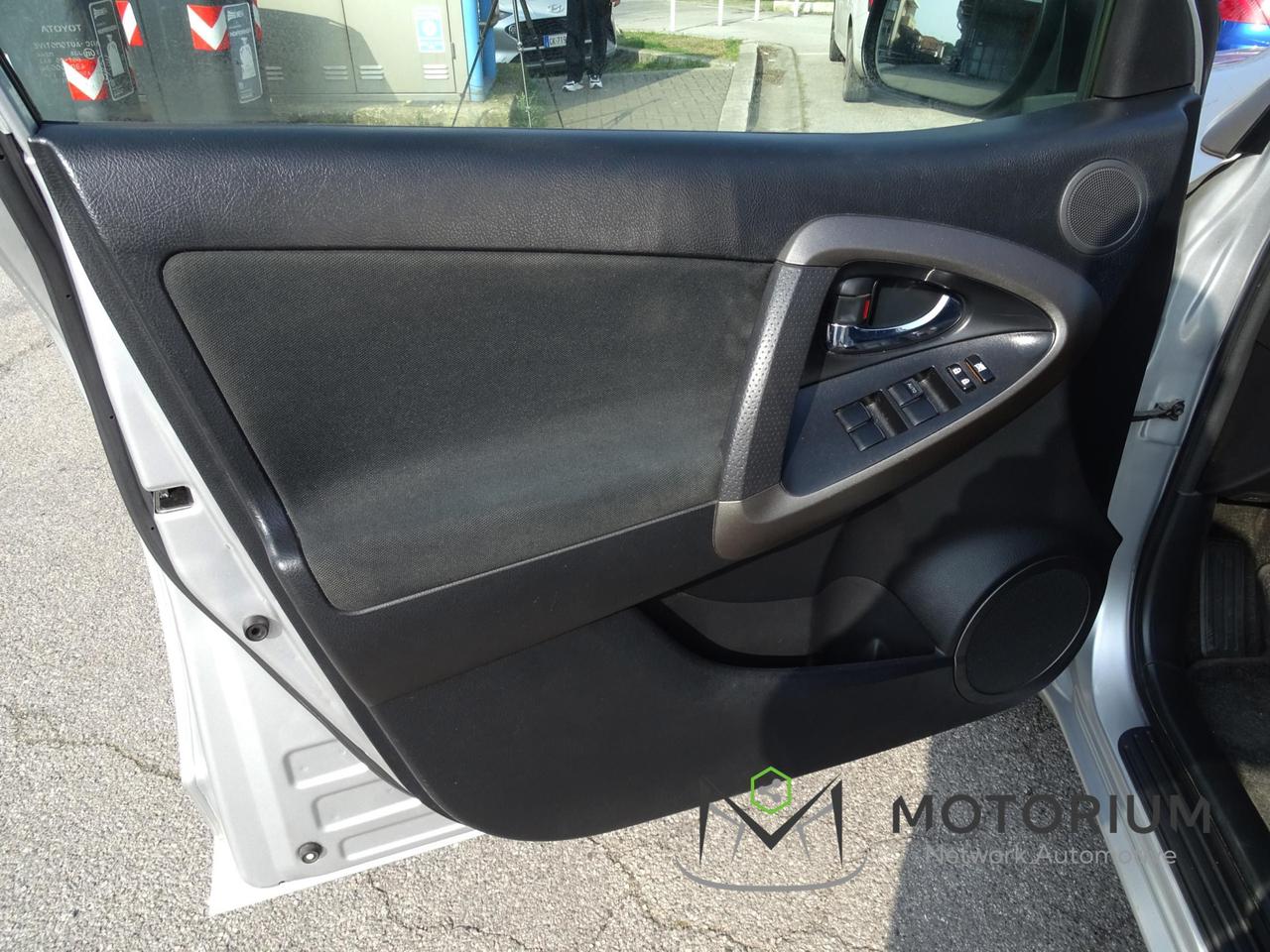 Toyota RAV4 5 Porte RAV4 Crossport 2.2 d-4d 2wd 150cv