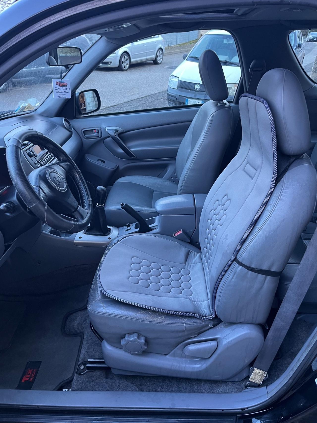 Toyota RAV 4 RAV4 2.0 Tdi D-4D cat 3 porte Sol