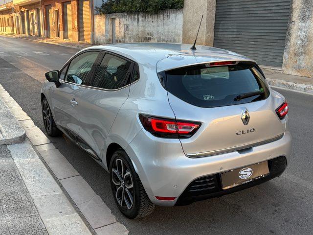 RENAULT Clio 1.5dCi 75CV Moschino Life
