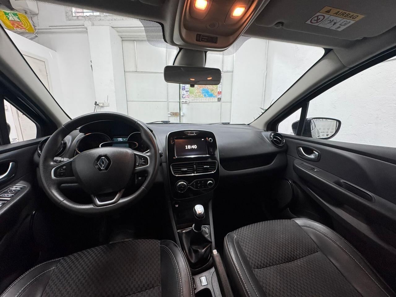Renault Clio dCi 8V 90 CV 5 porte Moschino Intens 2020