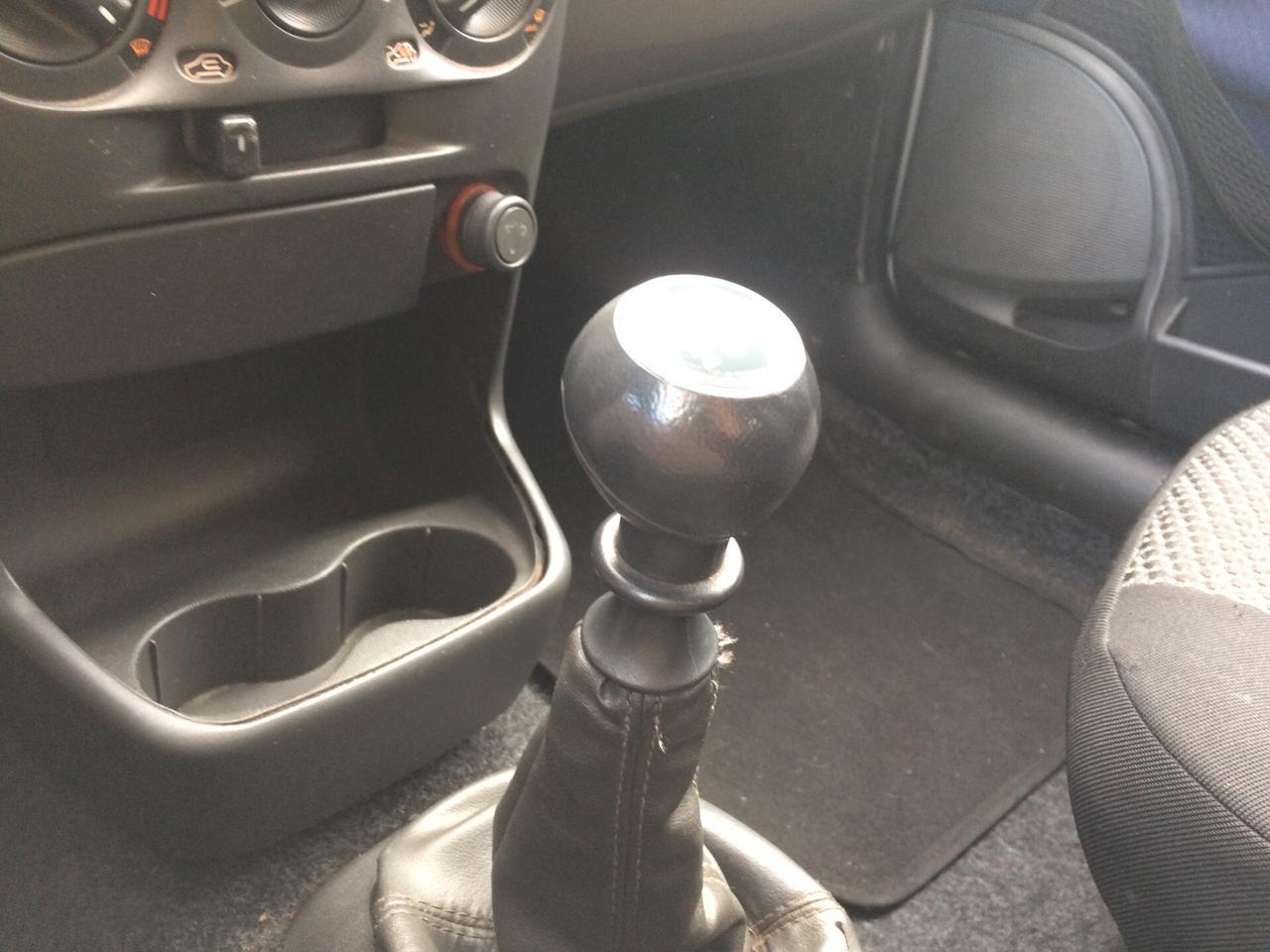 2001 Fiat Punto 1.2i cat 5 porte tagliandata distribuzione eseguita km 183000!