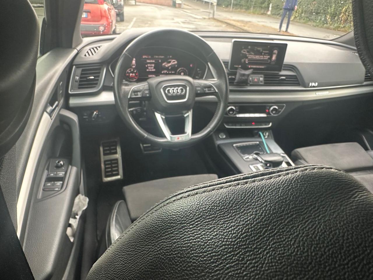 Audi Q5 S Line 2.0 40 TDI #7433