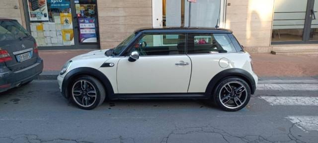 Mini Mini 1.6 Cooper 120cv
