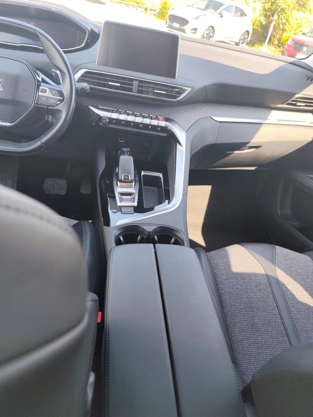 Peugeot 3008 PureTech Turbo 130 S&S EAT8 Active