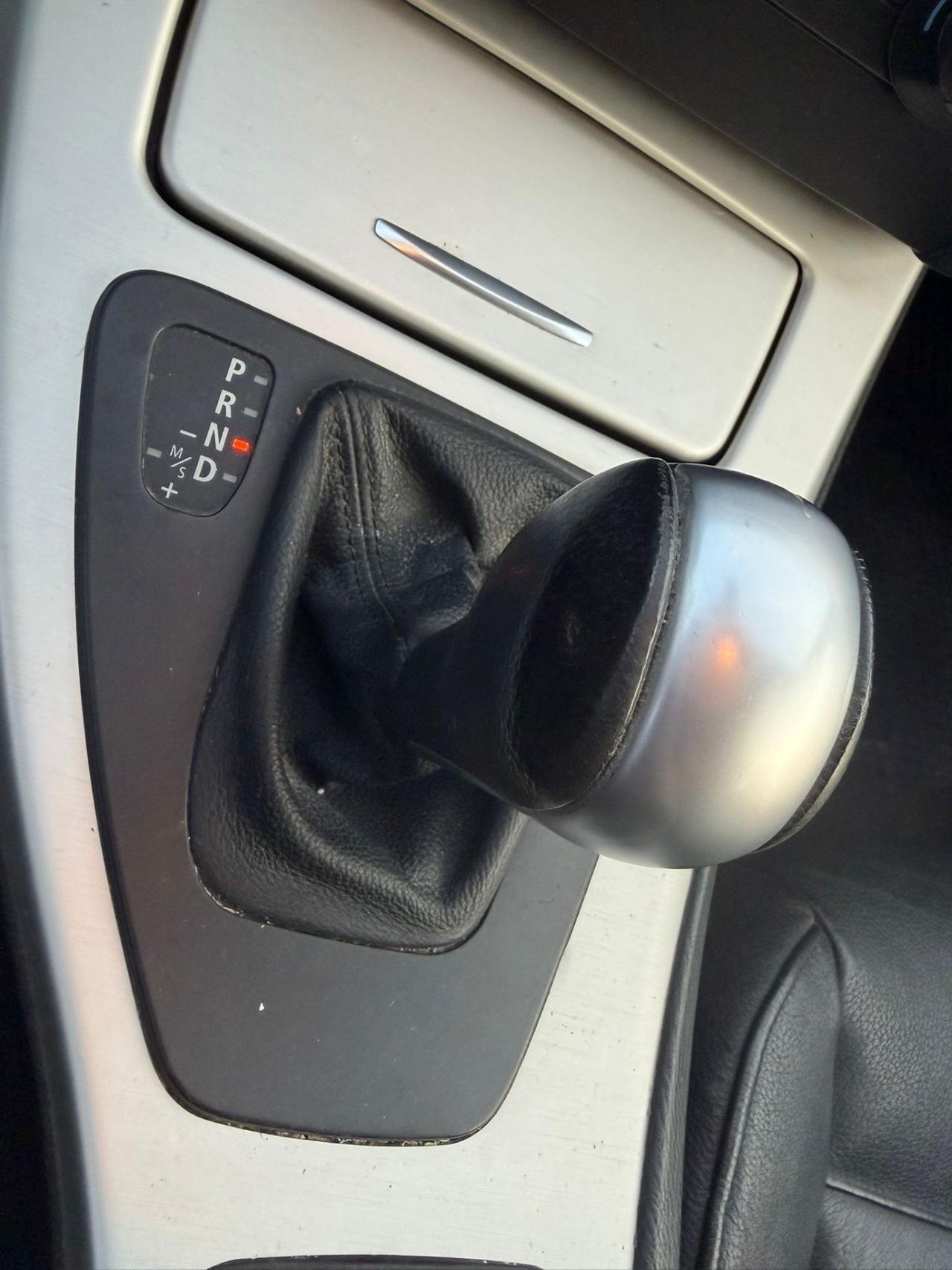 Bmw 320 D. Touring Cambio automatico