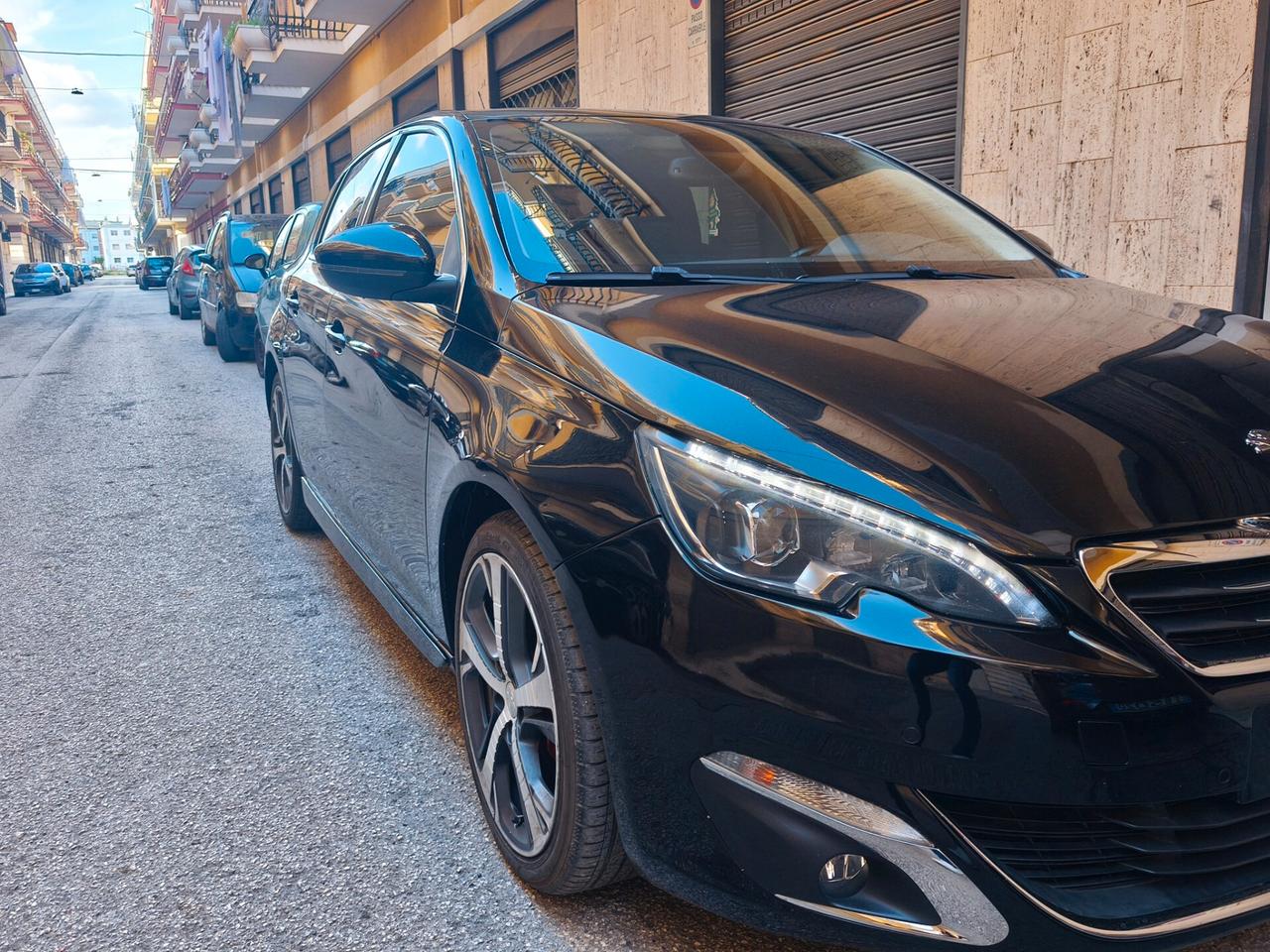 Peugeot 308 1.6 e-HDi 115 CV Stop&Start Allure