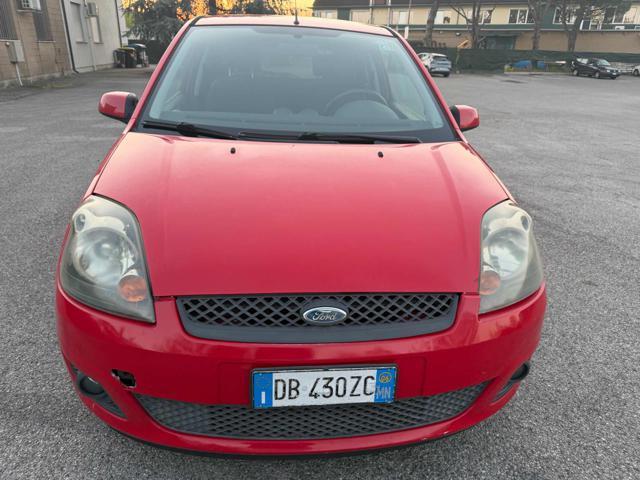 FORD Fiesta 1.4 TDCi 3p. Ghia senza nessun lavoro da fare
