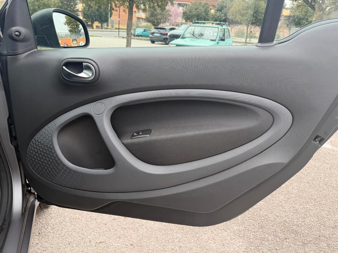 SMART/FOR TWO/70 CV/1.0 TWINAMIC/URBAN/C.AUT/TETTO/BLETOOTH/CERCHI IN LEGA/UNICO PROP !!