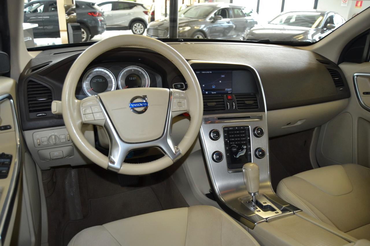 Volvo XC60 2.0 D3 Momentum KMDOC/Fatture/Tagliandi
