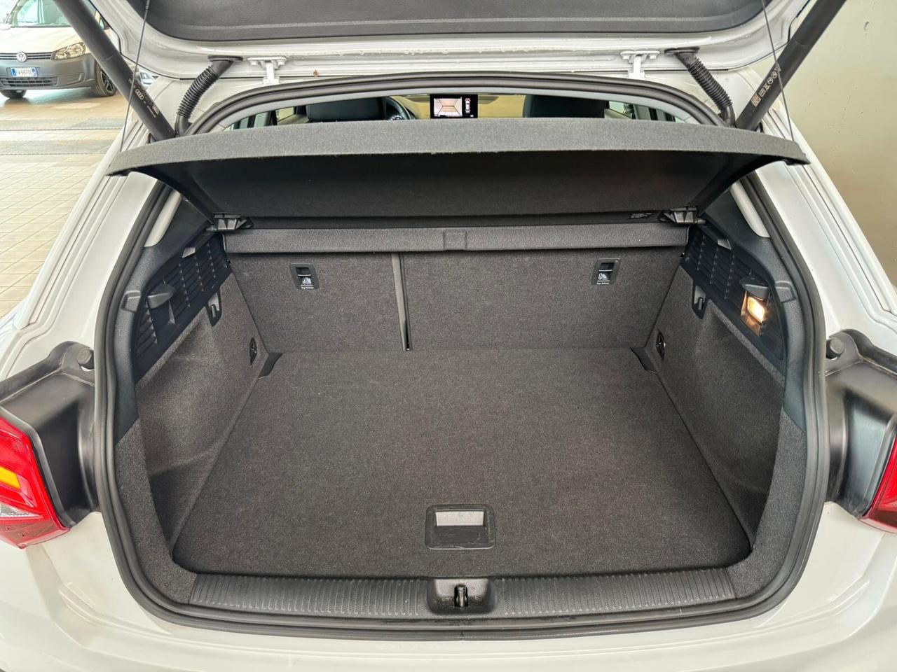 Audi Q2 30 TFSI Business