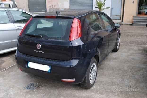 Fiat Punto street