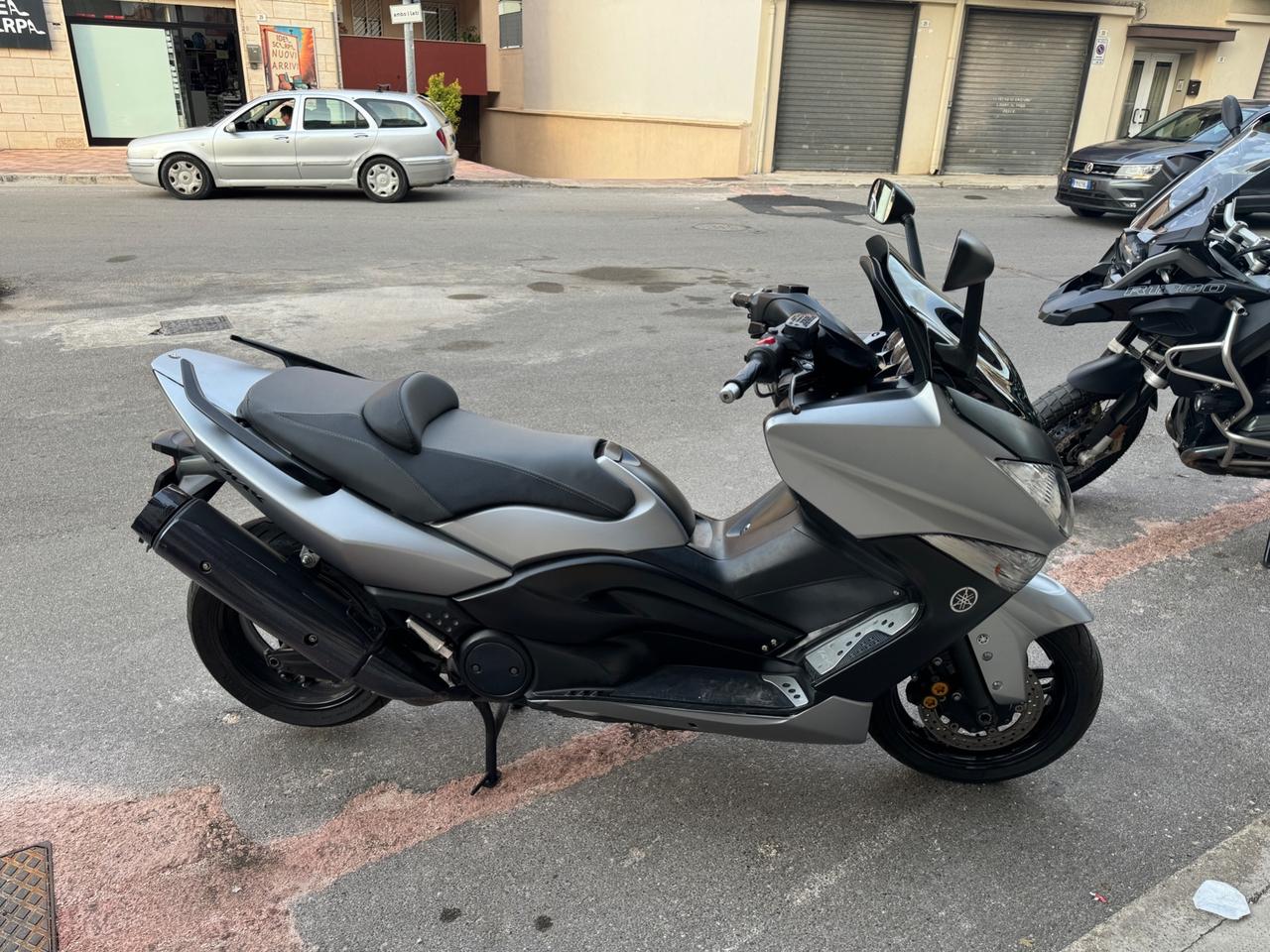 YAMAHA T-MAX 500