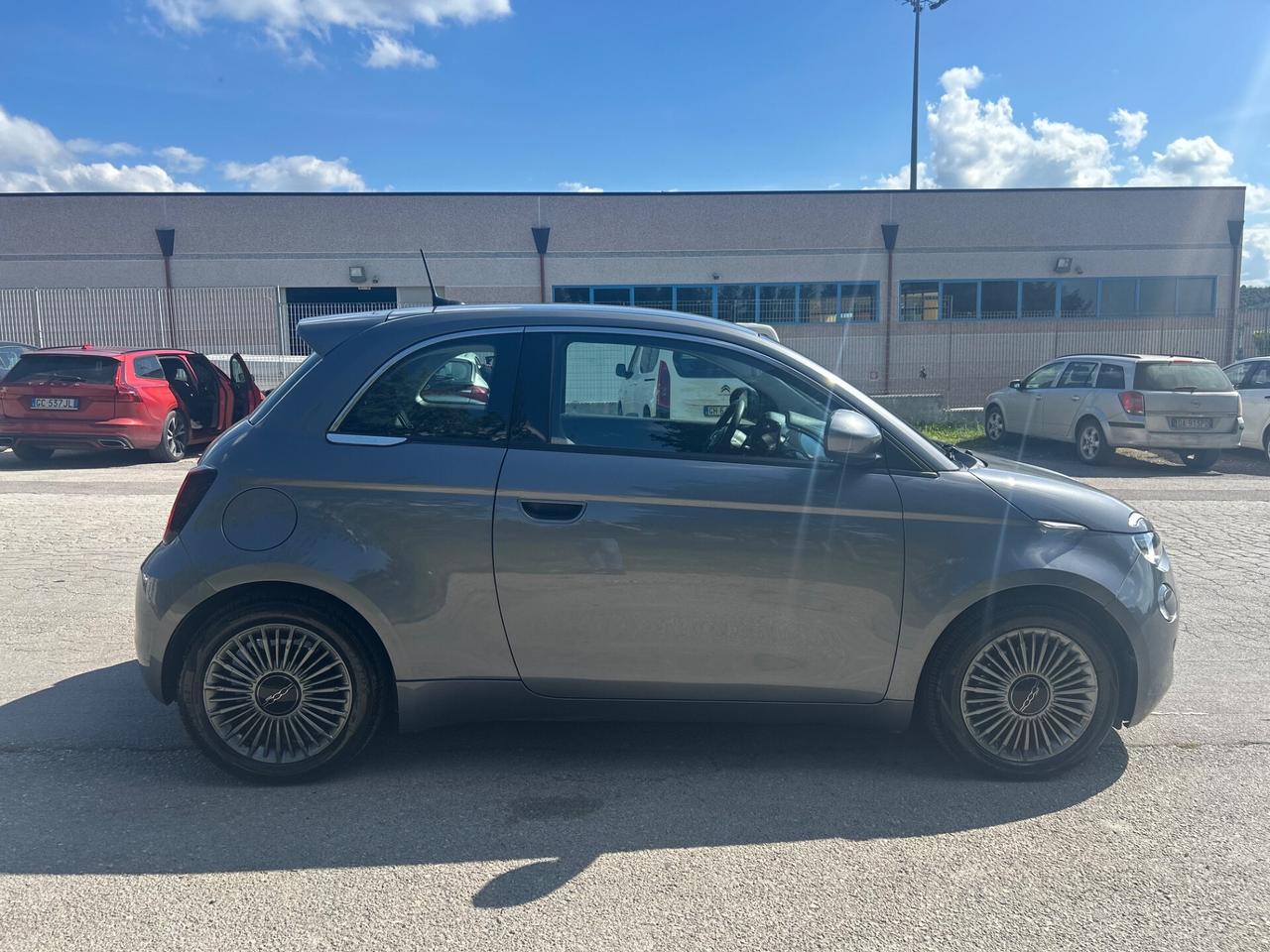Fiat 500 500e Berlina 42 kWh Passion