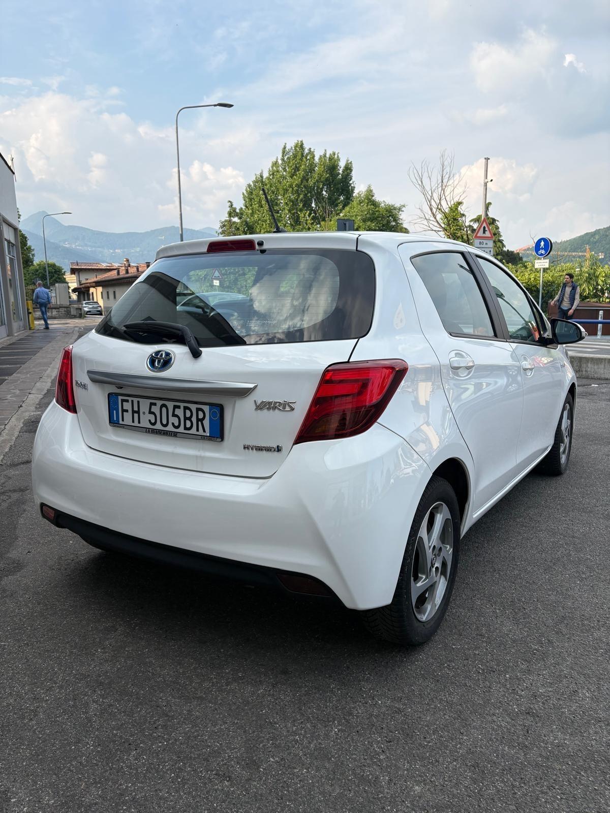 Toyota Yaris 1.5 Hybrid 5 porte Active