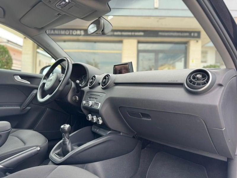 Audi A1 A1 1.4 TDI Admired S-LINE