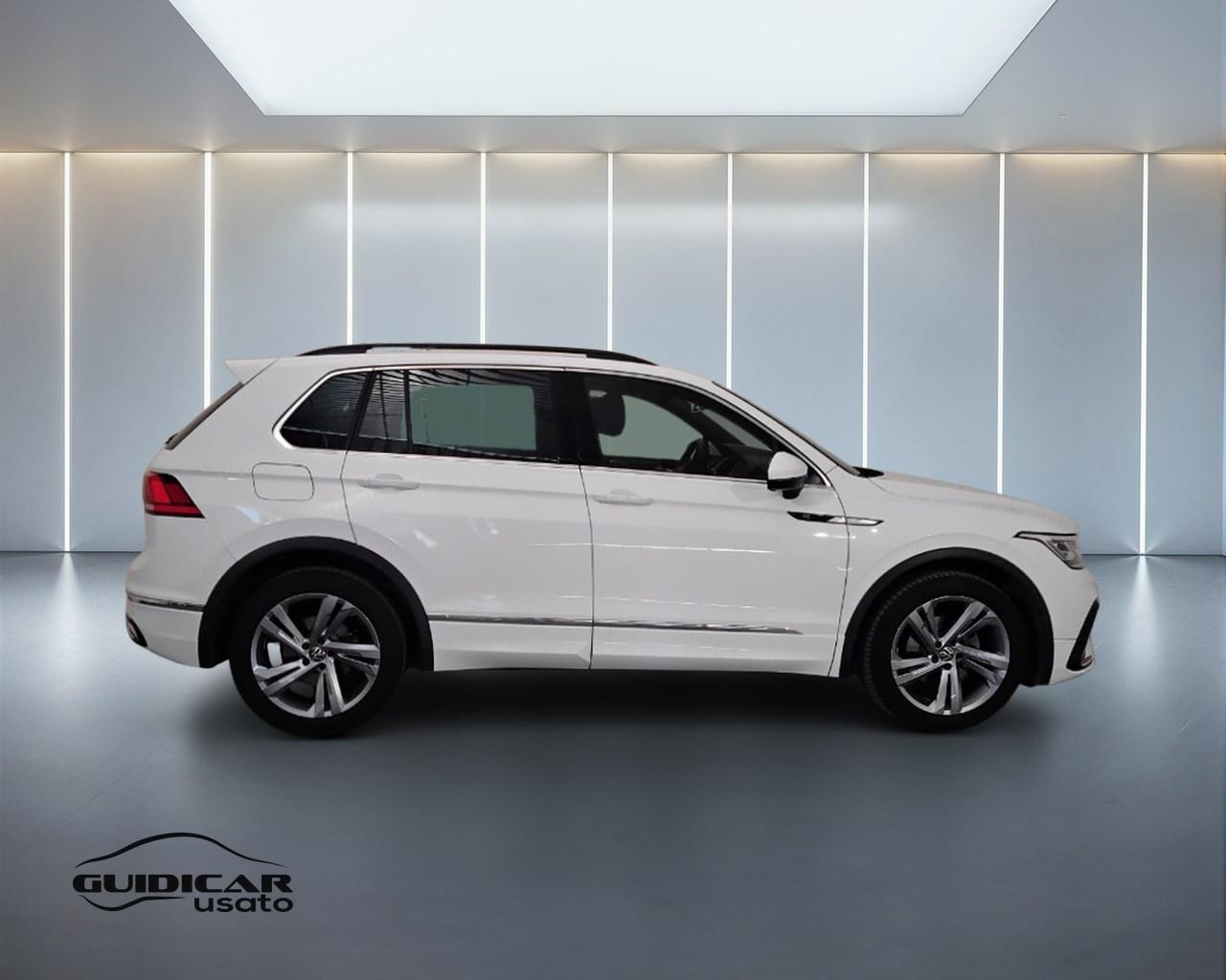VOLKSWAGEN Tiguan II 2021 - Tiguan 2.0 tdi R-Line 150cv dsg