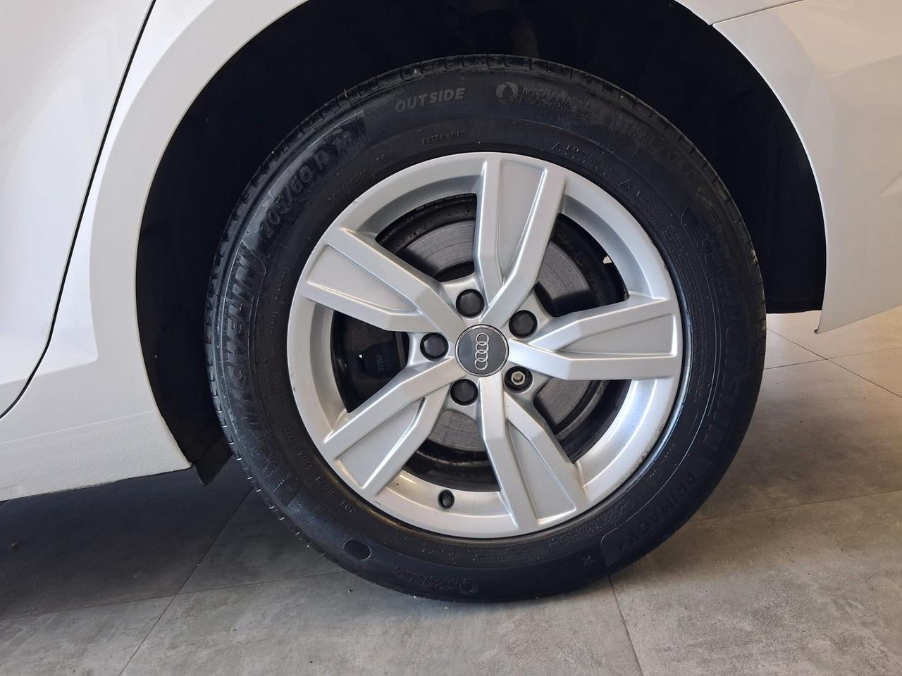 Audi A4 Avant 2.0 TDI 122 CV Business