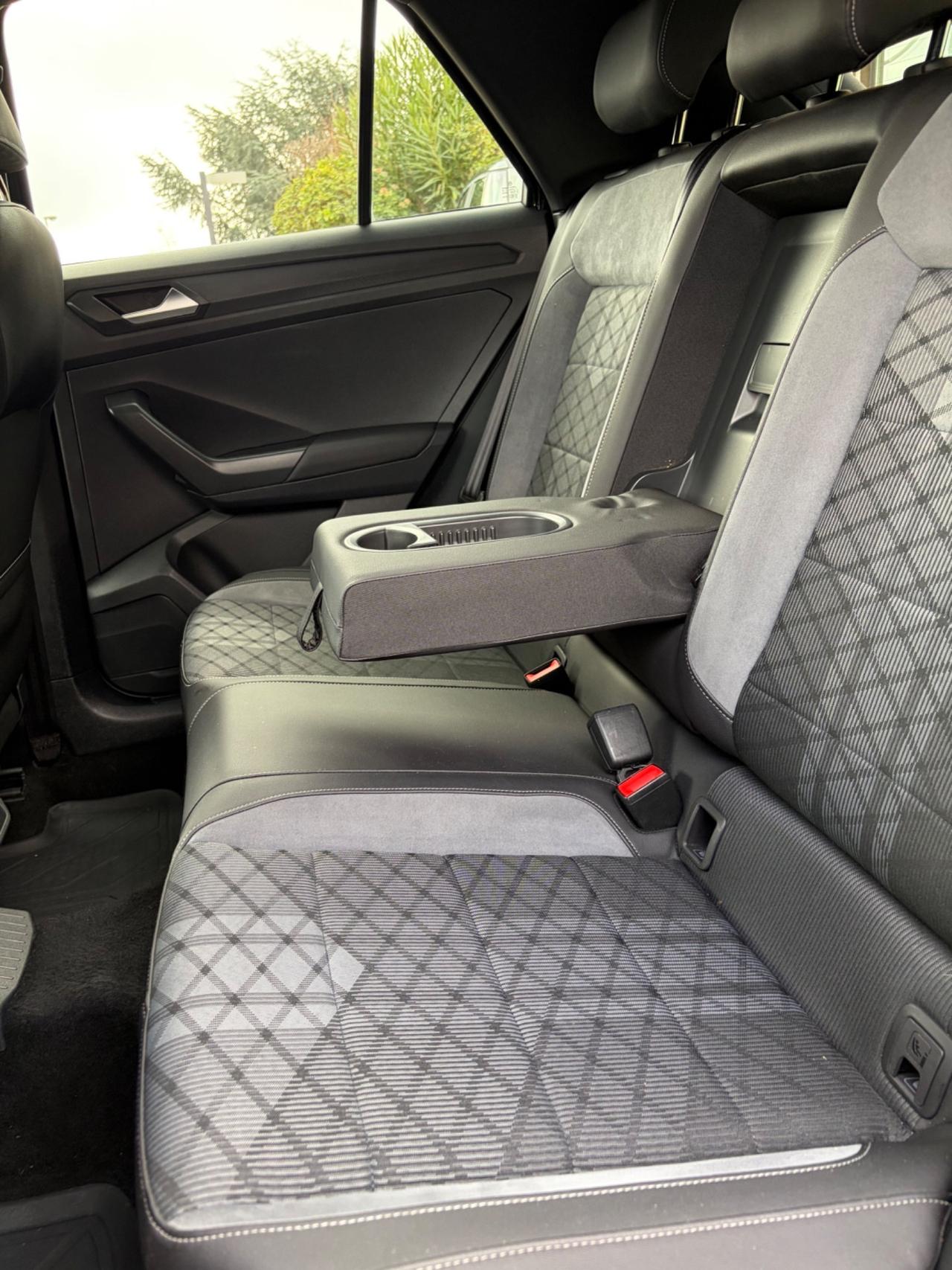 Volkswagen T-Roc 2.0 TDI SCR 150 CV DSG R-Line