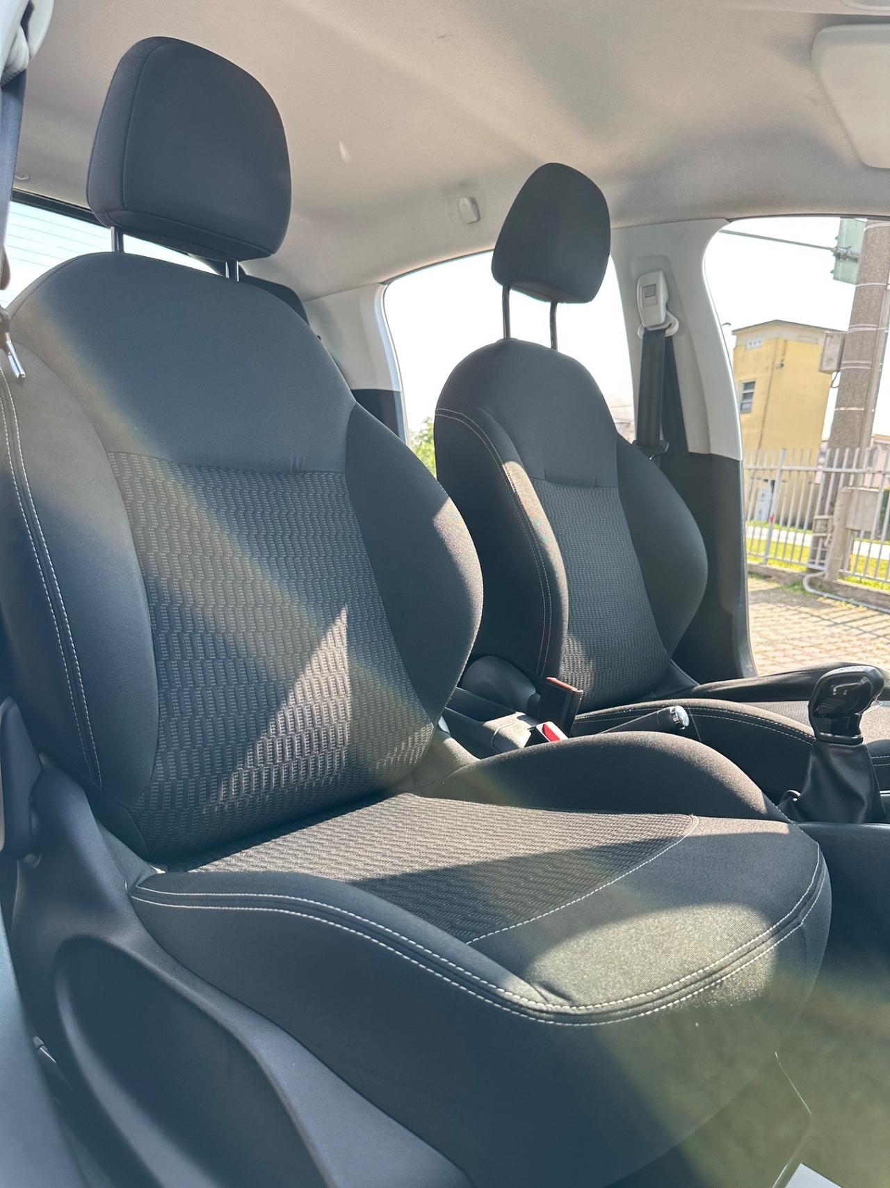 Peugeot 208 PureTech 82 5 porte Allure