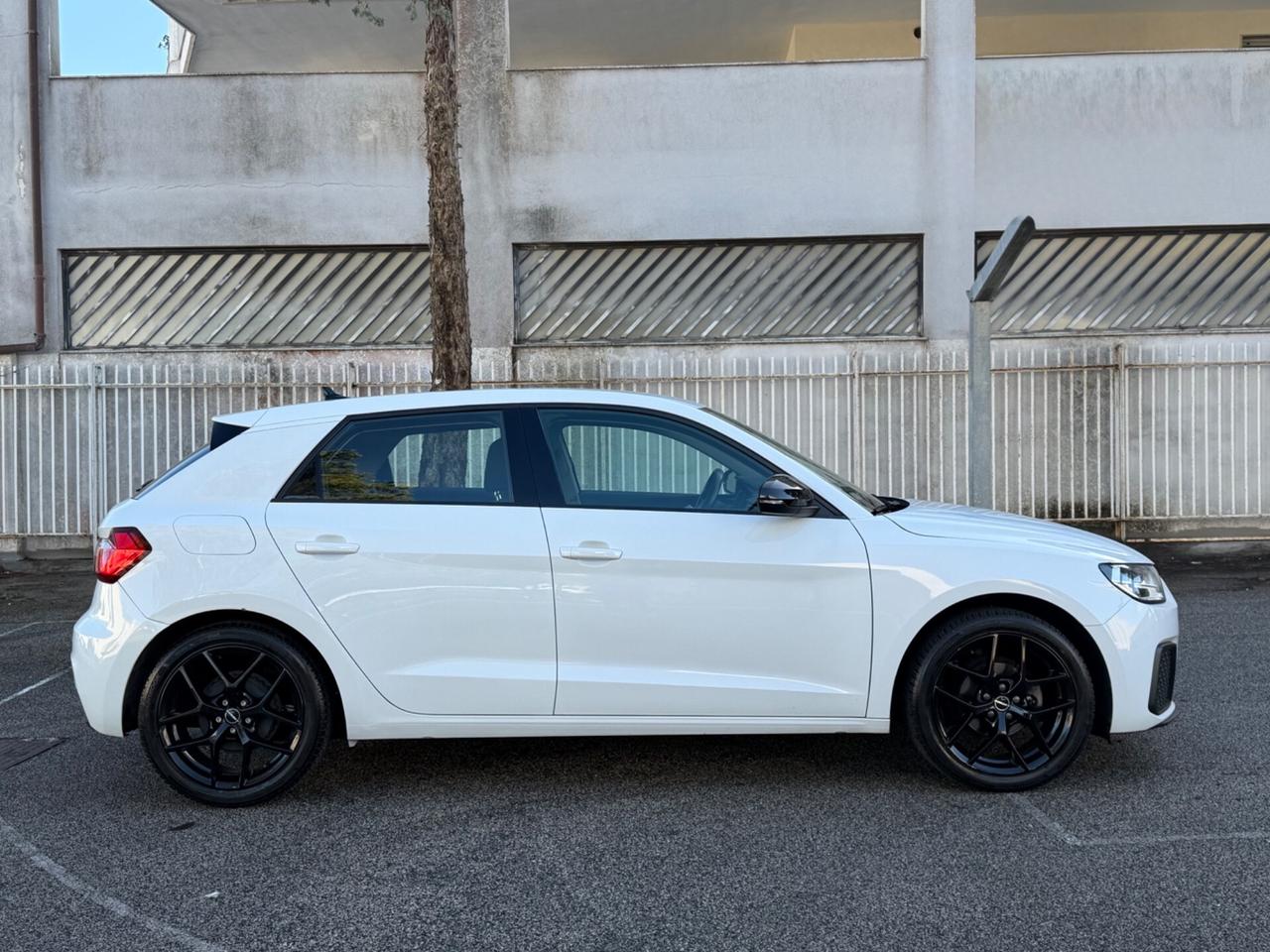 Audi A1 SPB 25 TFSI Identity Black