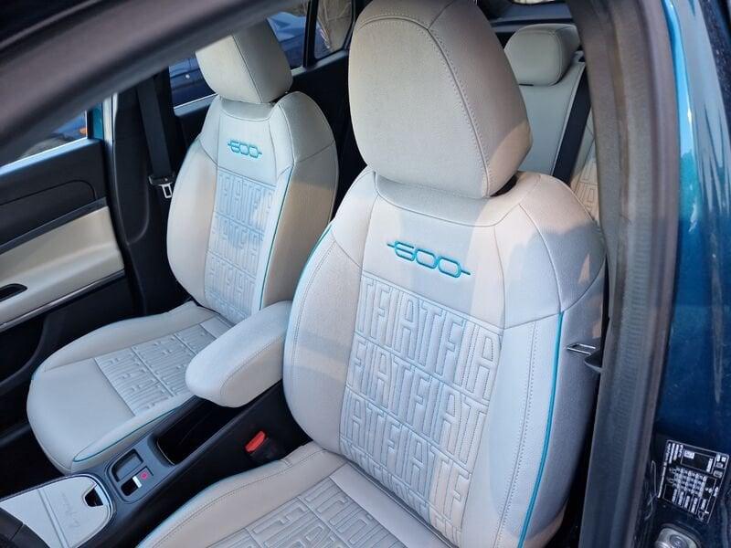 FIAT 600 Hybrid My24 La Prima Hybrid 100cv