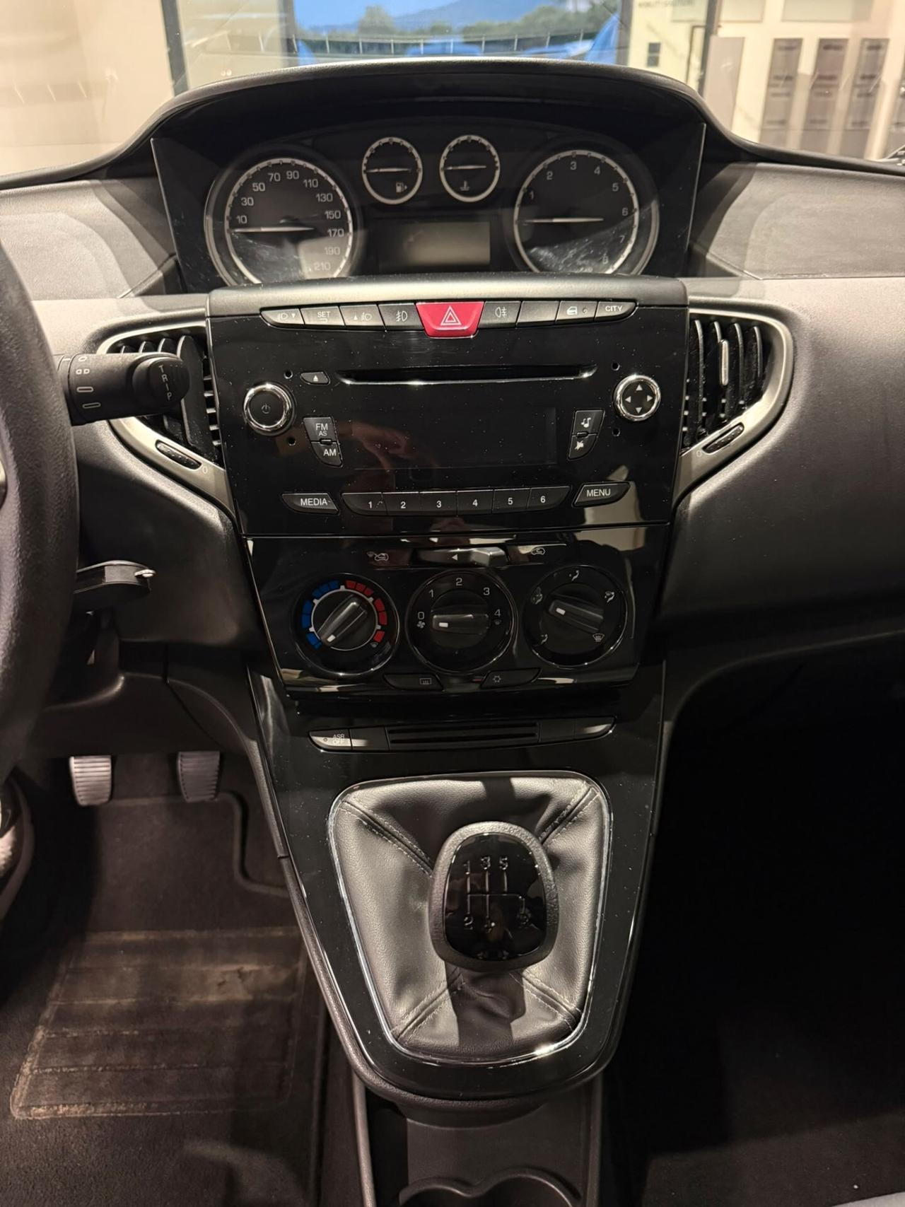 Lancia Ypsilon 1.2 69 CV 5 porte Elle