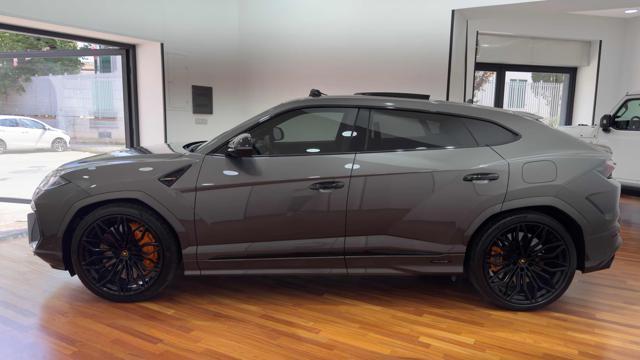LAMBORGHINI Urus 4.0 SE 800cv