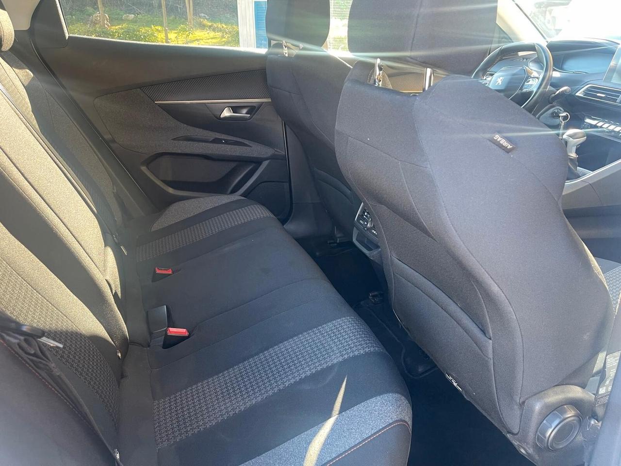 Peugeot 3008 BlueHDi 120 S&S Allure