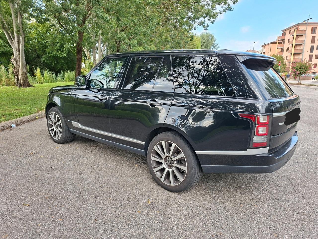 Land Rover Range 4.4 SDV8 Autobiography