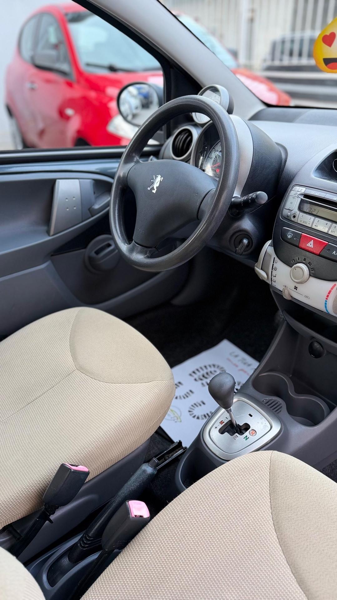 Peugeot 107 1.0 68CV 5p. Sweet Years AUTOMATICA