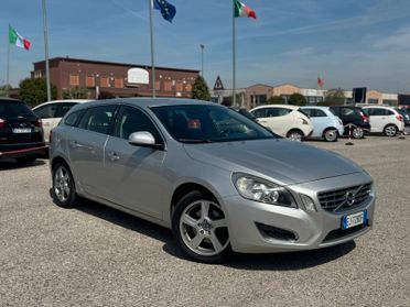Volvo V60 D3 Momentum