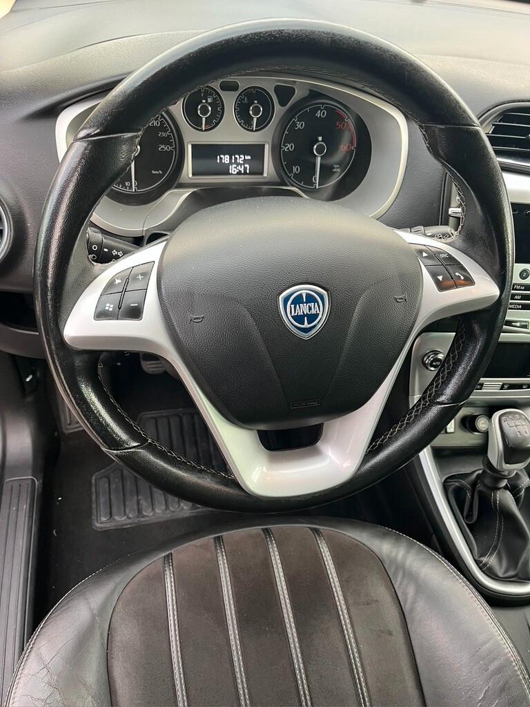 Lancia Delta 1.6 MJT DPF Gold