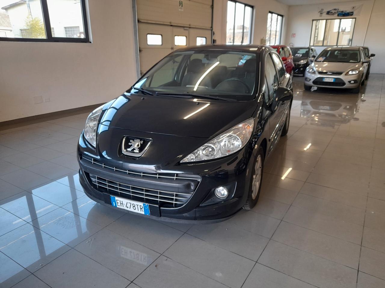 Peugeot 207 1.4 8V 75CV 5p. Active