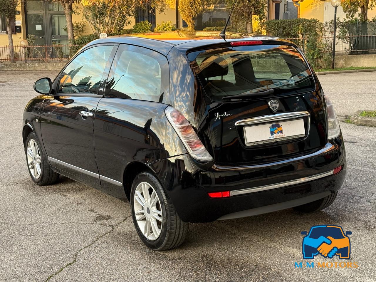 Lancia Ypsilon 3 Porte Ypsilon 1.2 8v Unyca