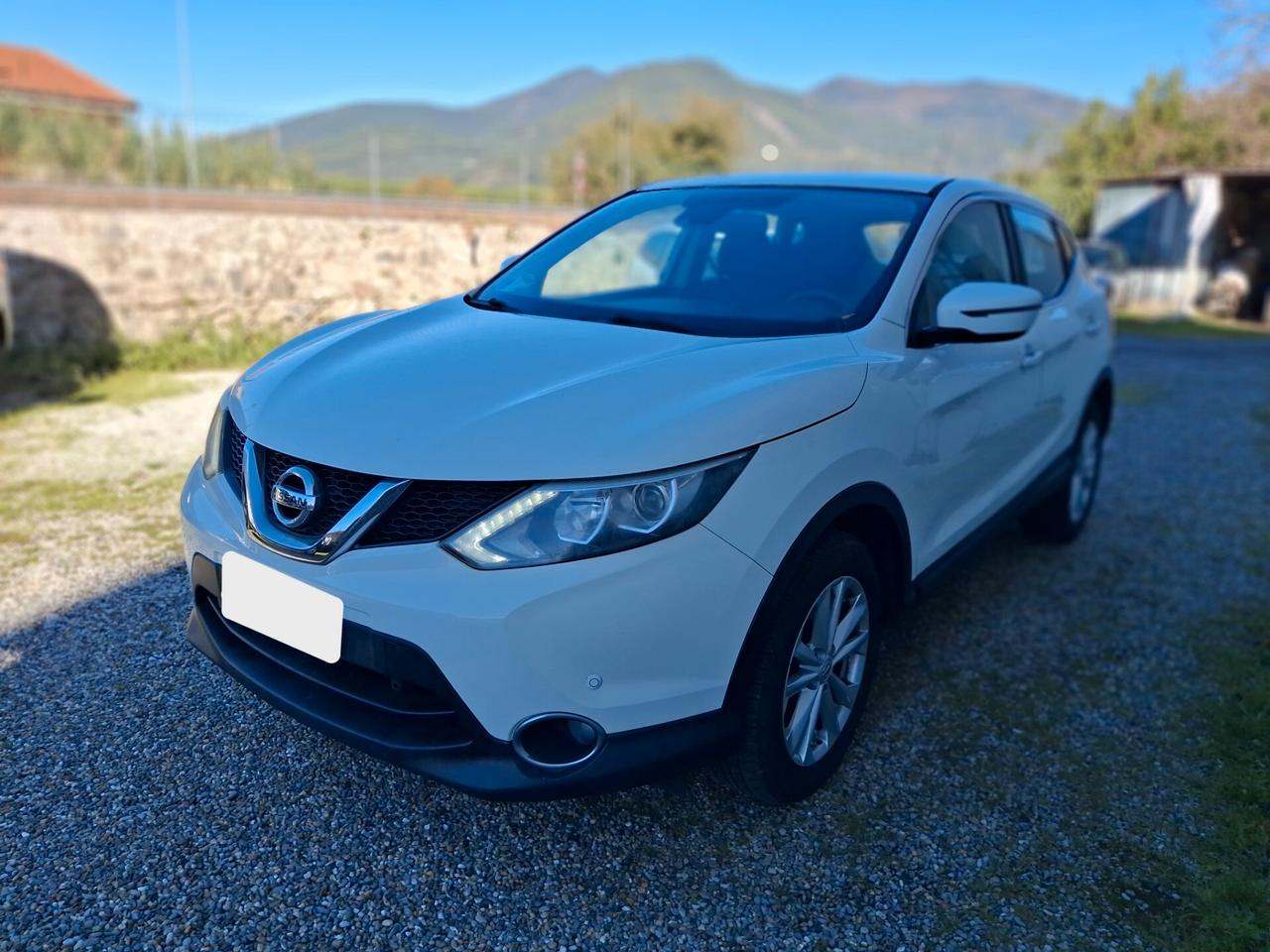 Nissan Qashqai 1.5 dCi DPF Tekna