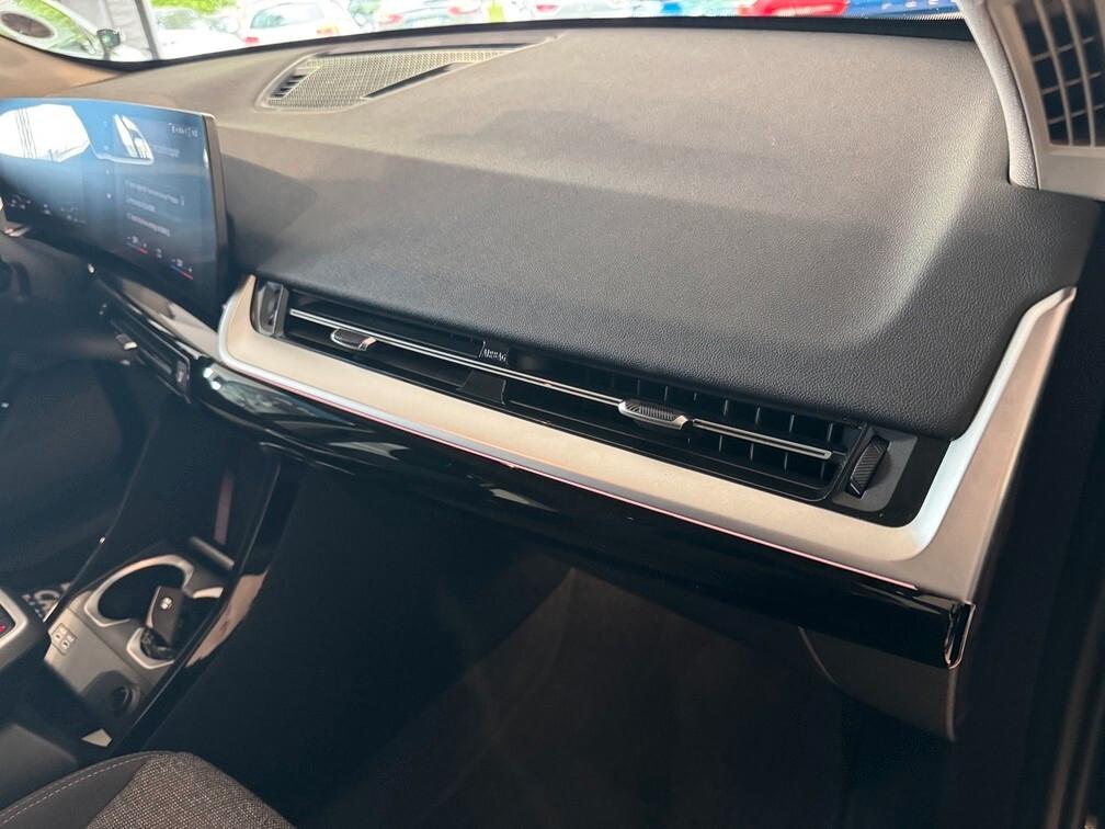 BMW X1 sdrive18i Advantage 136cv auto Led Navi 17" Neopat