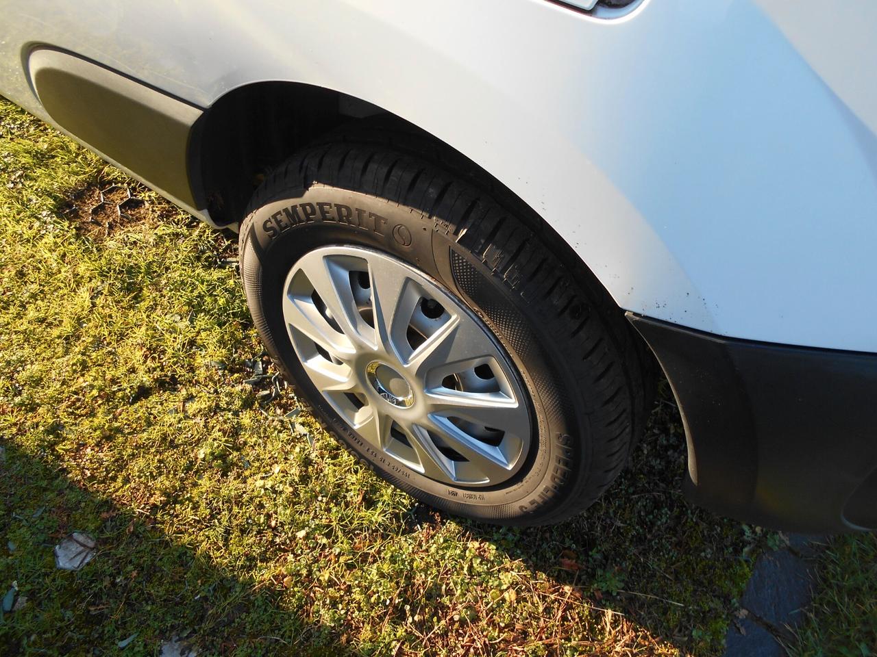 Renault Kangoo MAXI 1.5 DCI 95 CV