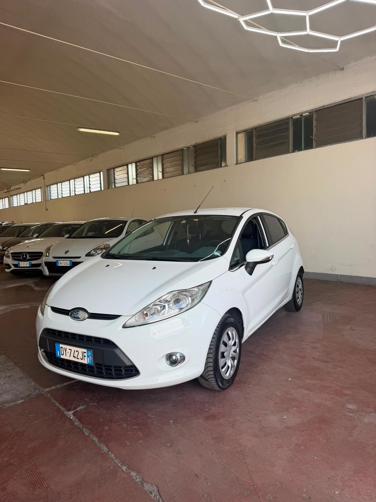 Ford Fiesta 1.4 5 porte Bz.- GPL Titanium