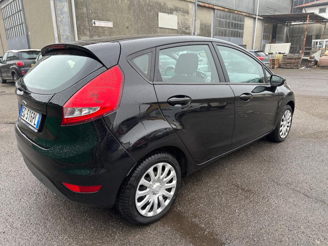 FORD FIESTA 39 MILA KM NEOPATENTATI