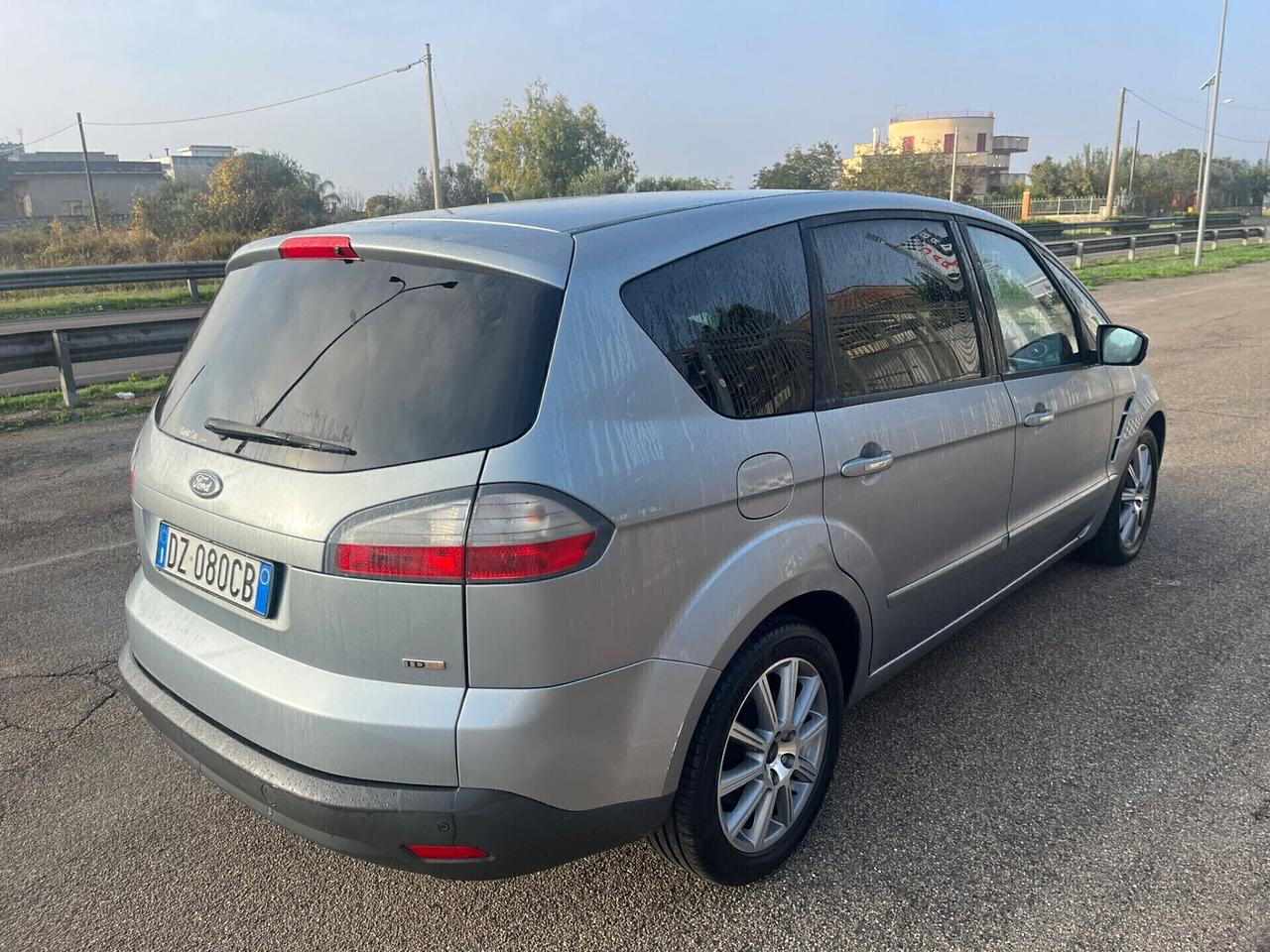 Ford S-Max 2.0 TDCi 140CV Titanium Unipro