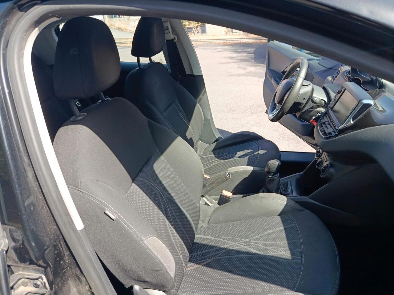 Peugeot 208 1.4 HDi 5 porte Allure