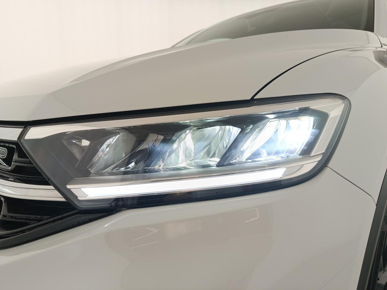 VOLKSWAGEN T-Roc - T-Roc 1.0 TSI R-Line